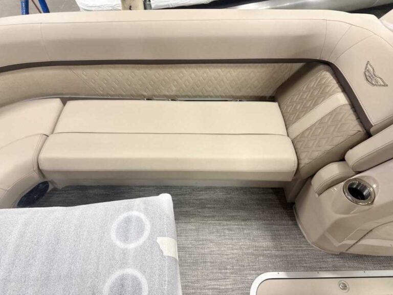 2026 Bennington 24MCSB - Center Swingback - Carbon Fiber Arch!!! US-ETWS9308J526 [photo 5]